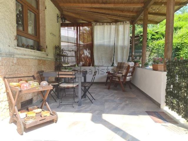 Villetta bifamiliare in vendita di 130 m² in Via Battaglione Zignago, 66