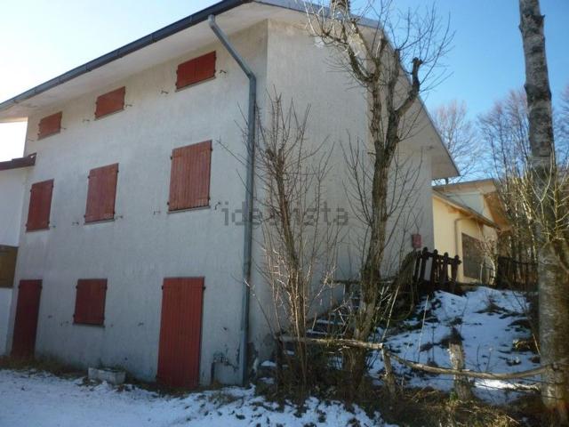 Villetta bifamiliare in vendita di 130 m² in Via Cà del Pella