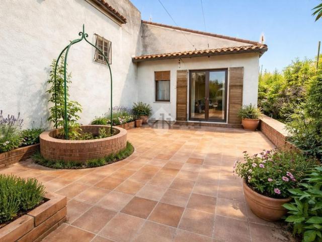 Villetta bifamiliare in vendita di 130 m² in Via Camillo Benso Conte di Cavour, 13