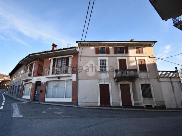 Villetta bifamiliare in vendita di 130 m² in Via Camillo Benso Conte di Cavour, 2