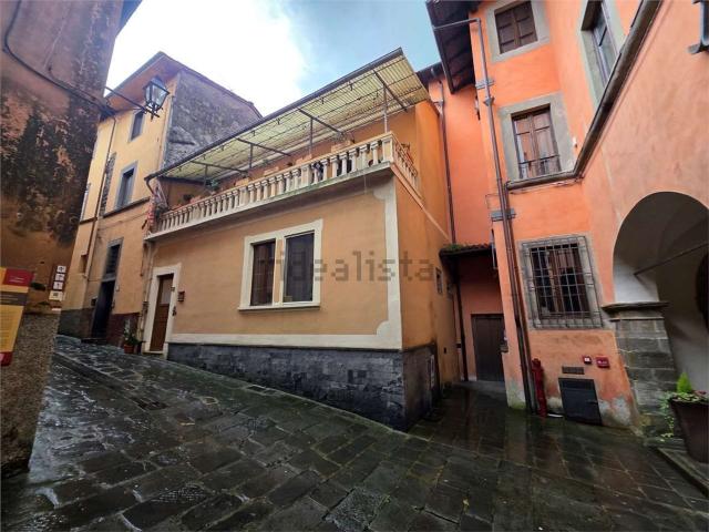 Villetta bifamiliare in vendita di 130 m² in Via Cavour