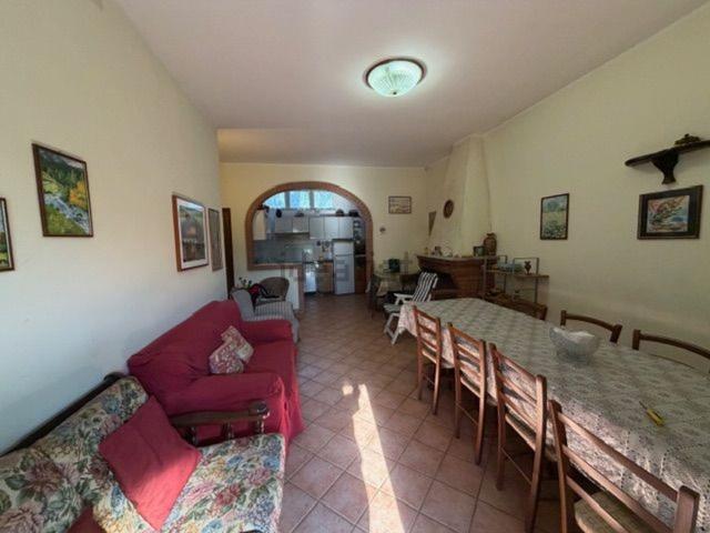 Villetta bifamiliare in vendita di 130 m² in Via Colle dell&apos Oro, 4