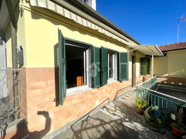 Villetta bifamiliare in vendita di 130 m² in Via Colle San Bortolomeo, 46