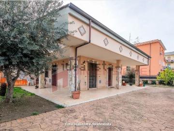 Villetta bifamiliare in vendita di 130 m² in Via del Fosso dell&apos Osa, 399