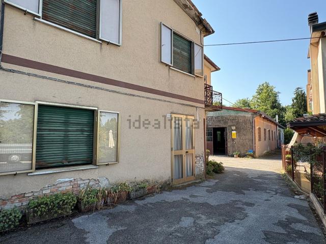 Villetta bifamiliare in vendita di 130 m² in Via G. A Longhin, 6