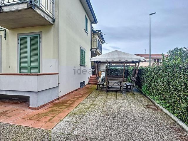 Villetta bifamiliare in vendita di 130 m² in Via Giovanni Cimabue