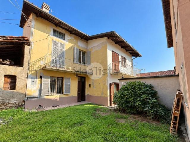 Villetta bifamiliare in vendita di 130 m² in Via Giacomo Matteotti, 62