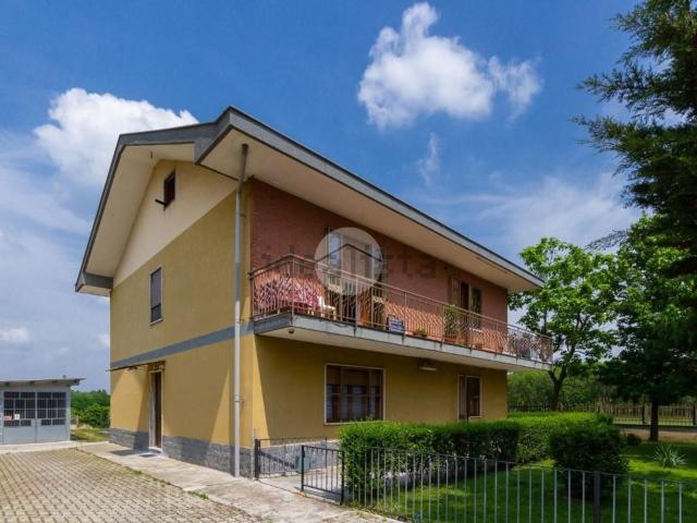 Villetta bifamiliare in vendita di 130 m² in Via Lombardore, 393