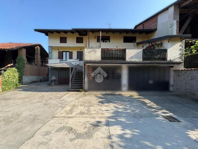 Villetta bifamiliare in vendita di 130 m² in Via Manifattura, 24