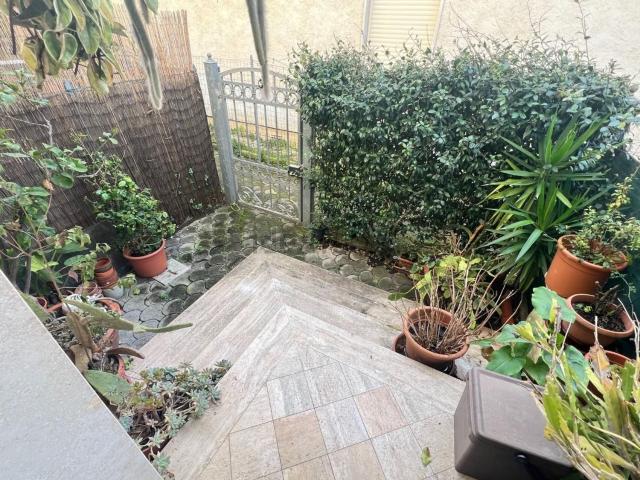 Villetta bifamiliare in vendita di 130 m² in Via Marina