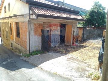 Villetta bifamiliare in vendita di 130 m² in Via Nazionale, 89