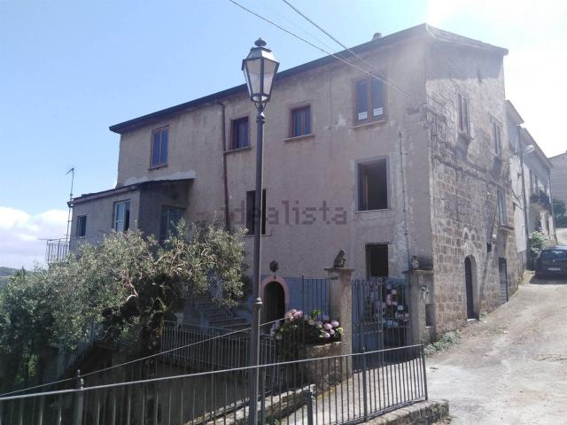 Villetta bifamiliare in vendita di 130 m² in Via Nuova, 15