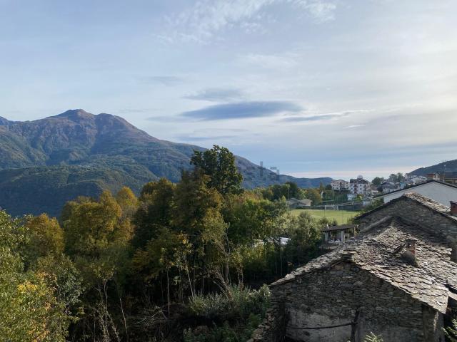 Villetta bifamiliare in vendita di 130 m² in Via Pian dei Ronchi, 8