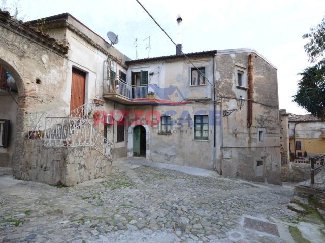 Villetta bifamiliare in vendita di 130 m² in Via Prigioni, 24