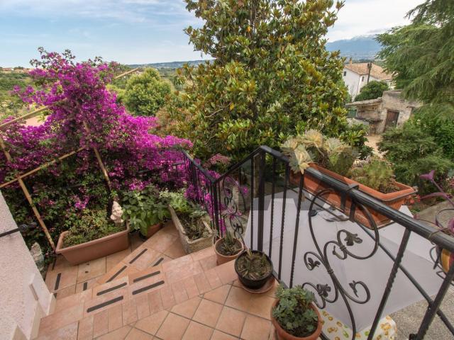Villetta bifamiliare in vendita di 130 m² in Via Ripoli, 11