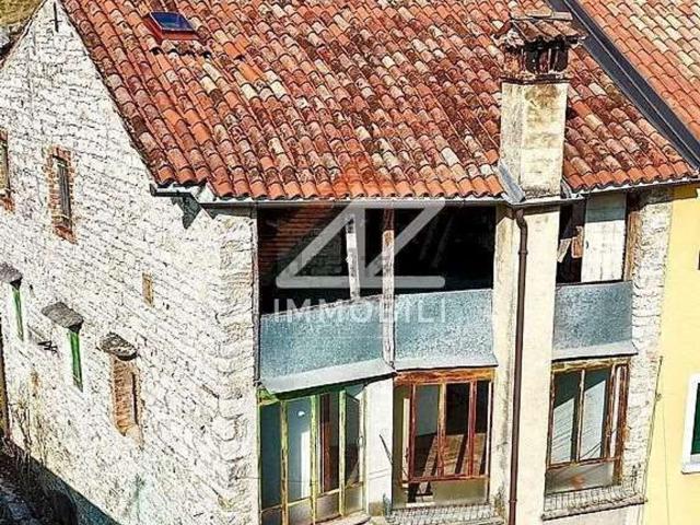 Villetta bifamiliare in vendita di 130 m² in Via San Francesco, 53