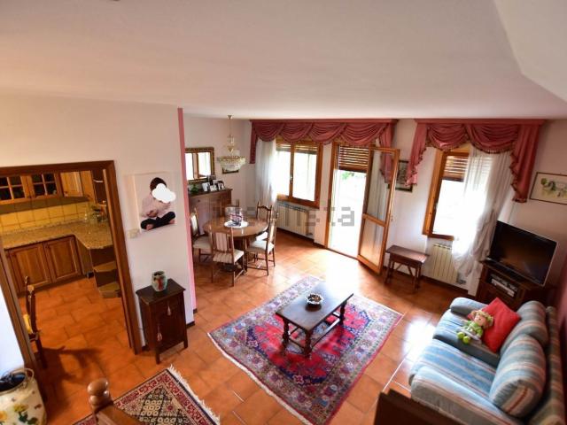 Villetta bifamiliare in vendita di 130 m²