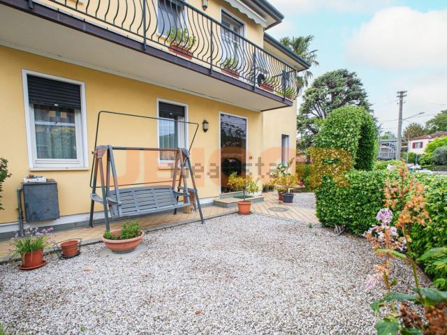 Villetta bifamiliare in vendita di 130 m²