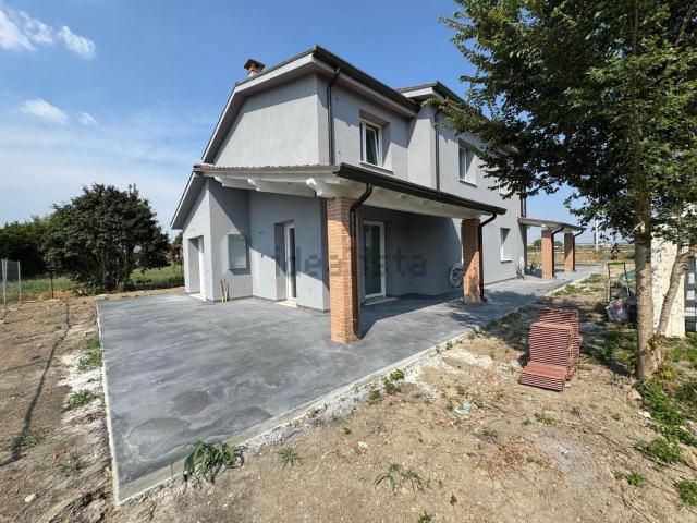 Villetta bifamiliare in vendita di 130 m²
