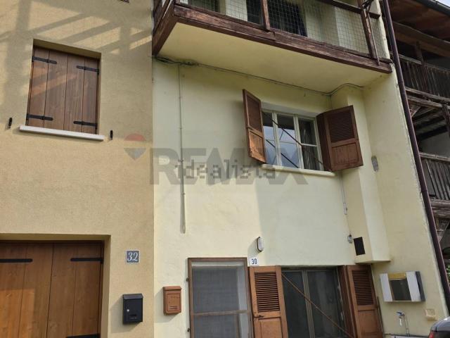 Villetta bifamiliare in vendita di 130 m² in Via Ronche, 30