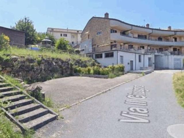 Villetta bifamiliare in vendita di 131 m² in Strada del Poggio, 21