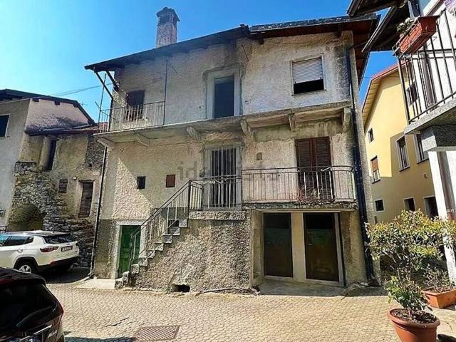 Villetta bifamiliare in vendita di 131 m² in Via San Colombano