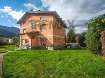 Villetta bifamiliare in vendita di 131 m²
