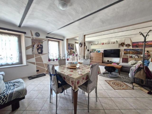 Villetta bifamiliare in vendita di 132 m² in Frazione Casabianca, 26