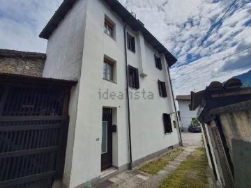 Villetta bifamiliare in vendita di 132 m² in Piazza XX Settembre, 12