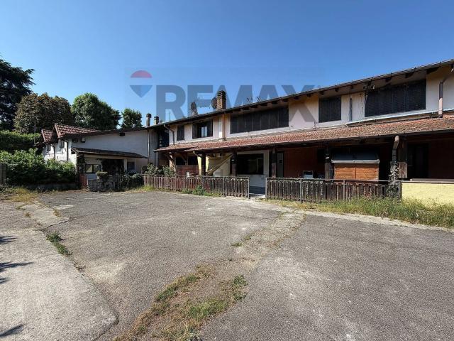 Villetta bifamiliare in vendita di 132 m² in Via P. Mascagni, 30