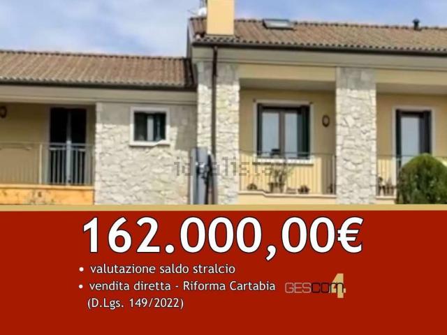 Villetta bifamiliare in vendita di 132 m² in Via San Francesco