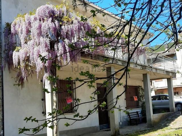 Villetta bifamiliare in vendita di 137 m² in Via Caldirola, 84