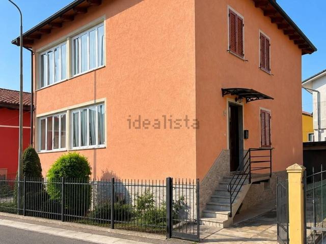 Villetta bifamiliare in vendita di 137 m²