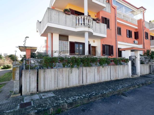 Villetta bifamiliare in vendita di 134 m² in Piazzetta Antonio Tondo, 3