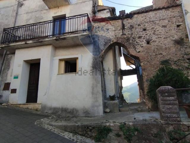 Villetta bifamiliare in vendita di 134 m² in Via Vincenzo Julia