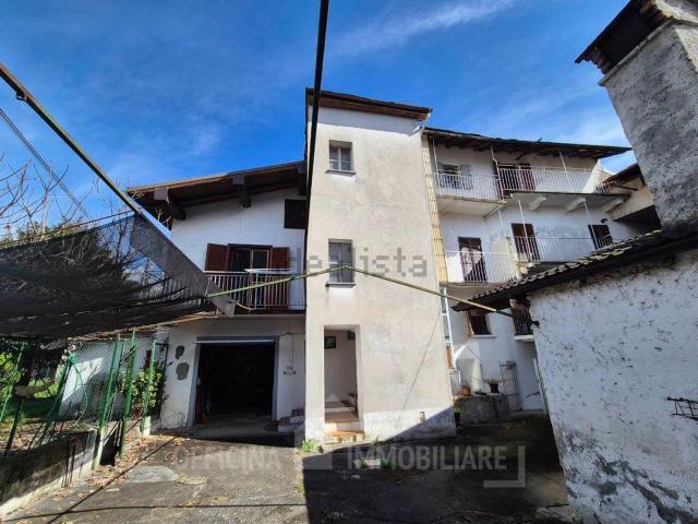 Villetta bifamiliare in vendita di 134 m² in Via San Martino, 85