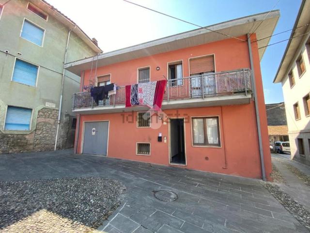 Villetta bifamiliare in vendita di 135 m² in Via XXIV Maggio