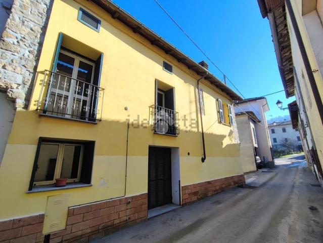 Villetta bifamiliare in vendita di 135 m² in Via Alessandro Cerruti, 25