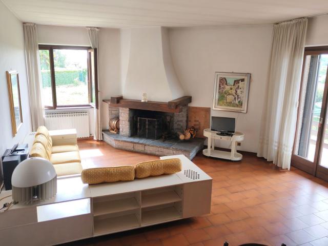 Villetta bifamiliare in vendita di 135 m² in Via dei Canali