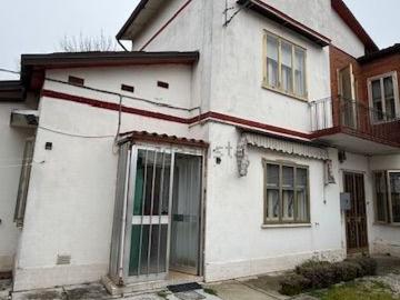 Villetta bifamiliare in vendita di 135 m² in Via Marino Carletti, 22