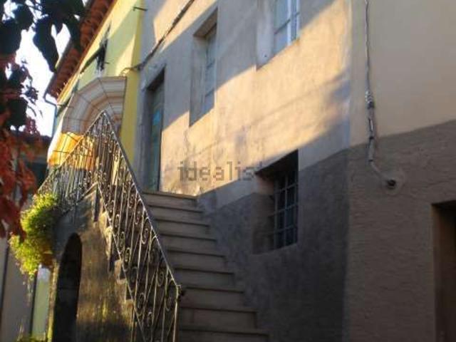 Villetta bifamiliare in vendita di 135 m² in Via Petrognano