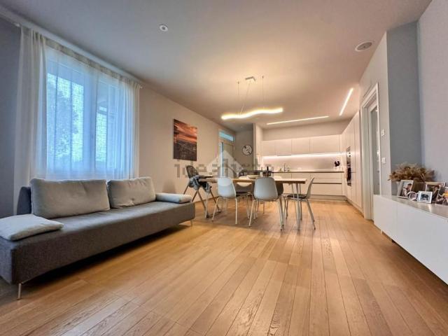 Villetta bifamiliare in vendita di 135 m² in Via Piero Gobetti, 37