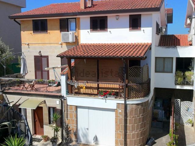 Villetta bifamiliare in vendita di 135 m² in Via Raffaello Sanzio