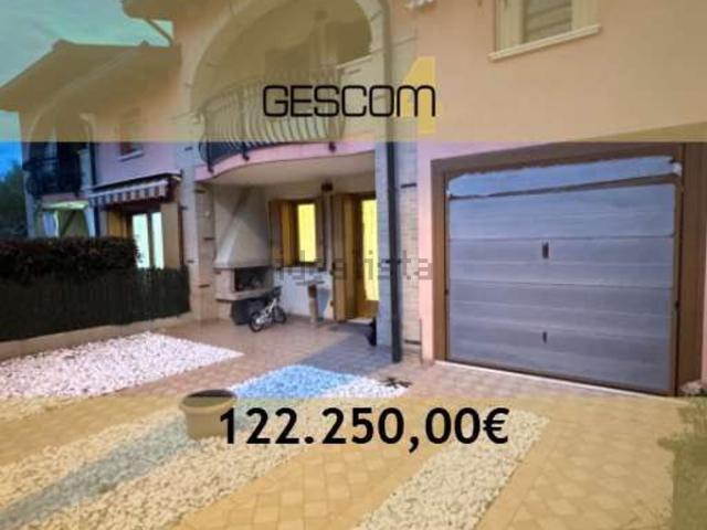 Villetta bifamiliare in vendita di 135 m² in Via San Biagio