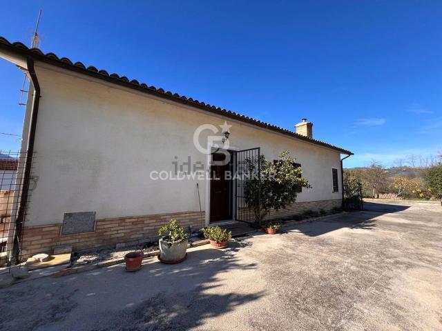 Villetta bifamiliare in vendita di 136 m² in Corso 1º Maggio