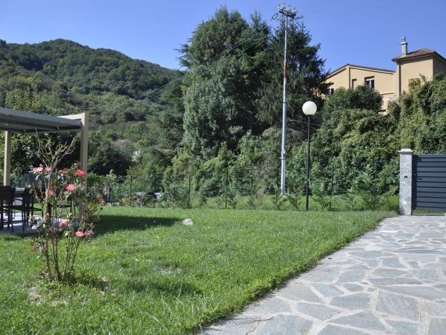 Villetta bifamiliare in vendita di 136 m² in Via Valle Stura