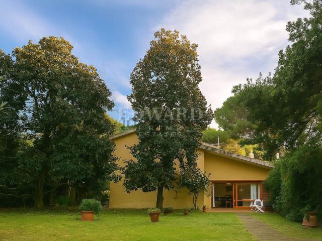 Villetta bifamiliare in vendita di 136 m² in Via del Biancospino