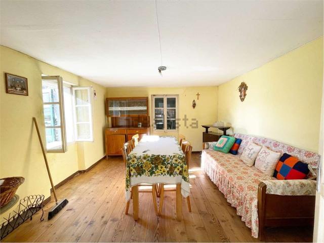 Villetta bifamiliare in vendita di 136 m² in Via Motta, 6
