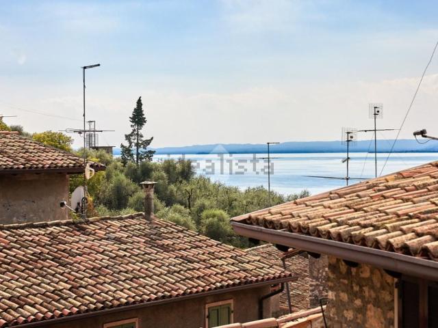 Villetta bifamiliare in vendita di 138 m² in Via Are, 13