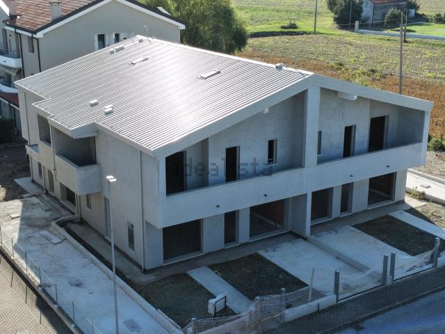 Villetta bifamiliare in vendita di 138 m² in Via Galvan